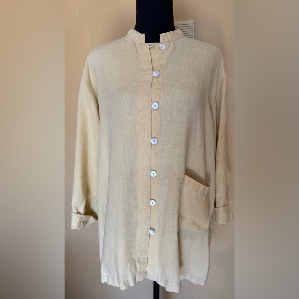 Women’s Linen Chico’s Blouse